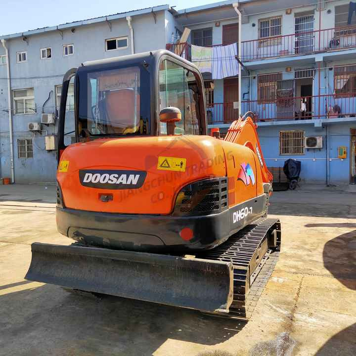 Awesome Performance Korea Imported Small Scale Used Doosan Dh60 Excavator - 크롤러 굴삭기 : 사진 5 Awesome Performance Korea Imported Small Scale Used Doosan Dh60 Excavator - 크롤러 굴삭기 : 사진 5