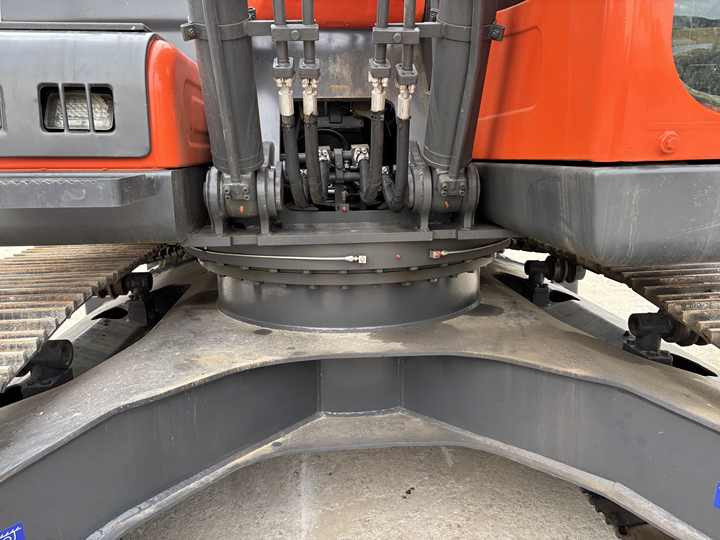 Good Quality Original 23ton Doosan DX225LCA Used Large Excavators for Sale at Low Price Secondhand Doosan225LCA Heavy Digger - 크롤러 굴삭기 : 사진 2 Good Quality Original 23ton Doosan DX225LCA Used Large Excavators for Sale at Low Price Secondhand Doosan225LCA Heavy Digger - 크롤러 굴삭기 : 사진 2