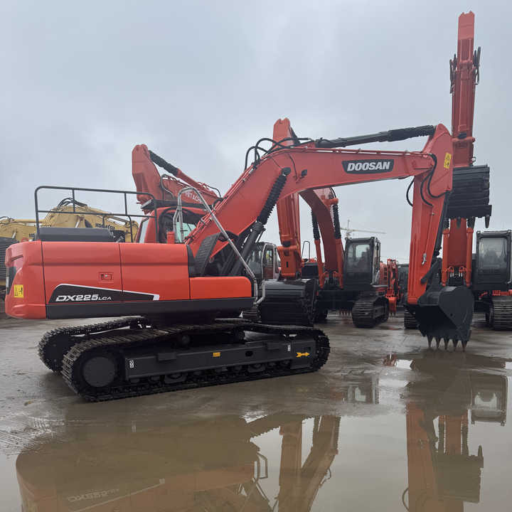 Good Quality Original 23ton Doosan DX225LCA Used Large Excavators for Sale at Low Price Secondhand Doosan225LCA Heavy Digger - 크롤러 굴삭기 : 사진 1 Good Quality Original 23ton Doosan DX225LCA Used Large Excavators for Sale at Low Price Secondhand Doosan225LCA Heavy Digger - 크롤러 굴삭기 : 사진 1