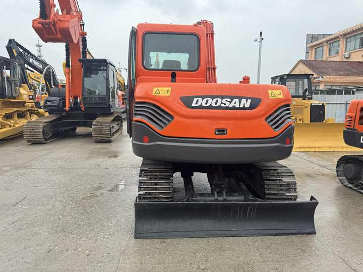 Hot Sale Used Doosan DX75-9C Excavator Doosan 7.5 Ton Crawler Digger Original Equipment - 크롤러 굴삭기 : 사진 3 Hot Sale Used Doosan DX75-9C Excavator Doosan 7.5 Ton Crawler Digger Original Equipment - 크롤러 굴삭기 : 사진 3