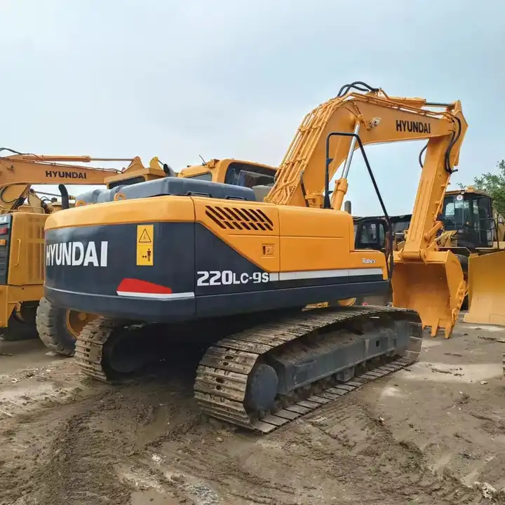Hyundai 220LC-9s excavator Cheap Price Used large Excavator 22 Ton Hydraulic Digger Crawler in China - 크롤러 굴삭기 : 사진 1 Hyundai 220LC-9s excavator Cheap Price Used large Excavator 22 Ton Hydraulic Digger Crawler in China - 크롤러 굴삭기 : 사진 1