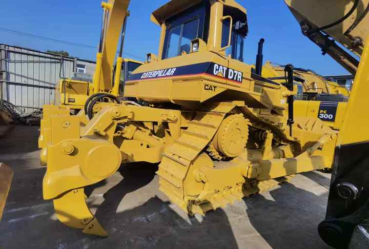 Used Bulldozers CAT D7R D8R with low price in Low Working Hour - 불도저 : 사진 3 Used Bulldozers CAT D7R D8R with low price in Low Working Hour - 불도저 : 사진 3