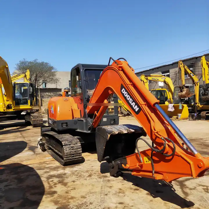Used Doosan Machinery for Sale Mini excavator DH55-V DH60-7 for sale Fast Delivery Competitive Price Digger Hydraulic Excavator - 크롤러 굴삭기 : 사진 3 Used Doosan Machinery for Sale Mini excavator DH55-V DH60-7 for sale Fast Delivery Competitive Price Digger Hydraulic Excavator - 크롤러 굴삭기 : 사진 3