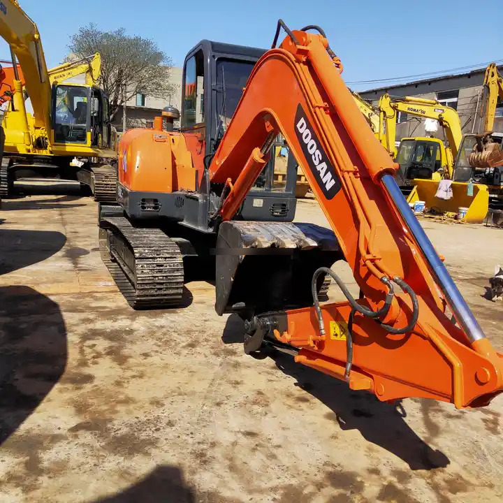 Used Doosan Machinery for Sale Mini excavator DH55-V DH60-7 for sale Fast Delivery Competitive Price Digger Hydraulic Excavator - 크롤러 굴삭기 : 사진 1 Used Doosan Machinery for Sale Mini excavator DH55-V DH60-7 for sale Fast Delivery Competitive Price Digger Hydraulic Excavator - 크롤러 굴삭기 : 사진 1