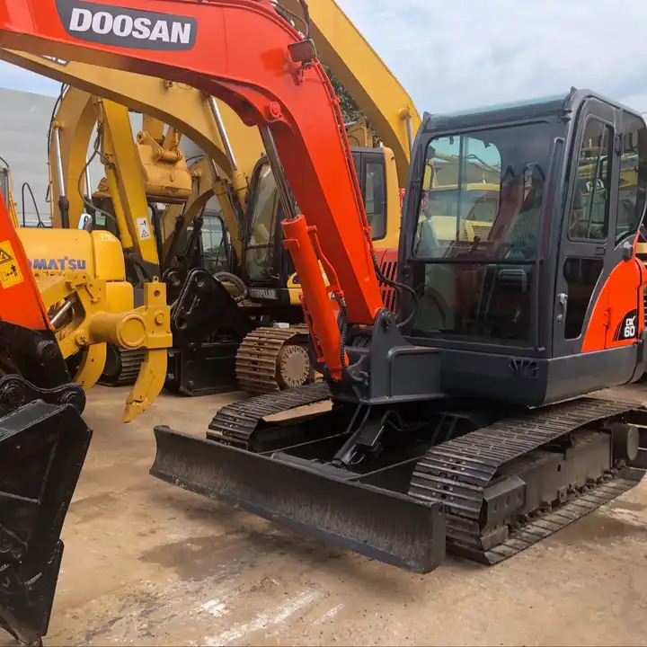 Used Doosan dx60 dh60 dx55 dh55 mini excavator 6 ton - 크롤러 굴삭기 : 사진 2 Used Doosan dx60 dh60 dx55 dh55 mini excavator 6 ton - 크롤러 굴삭기 : 사진 2