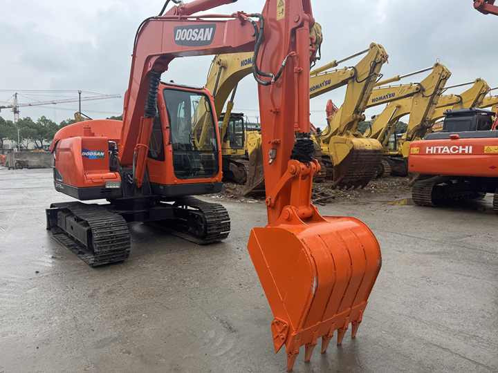 Used Excavator Doosan DX75-9C Second-hand Excavator Digger DX75-9C Compact Shovel Crawler Doosan 75 Excavator Doosan Dx75-9C - 크롤러 굴삭기 : 사진 5 Used Excavator Doosan DX75-9C Second-hand Excavator Digger DX75-9C Compact Shovel Crawler Doosan 75 Excavator Doosan Dx75-9C - 크롤러 굴삭기 : 사진 5