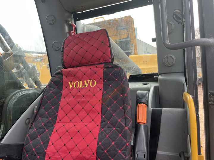 Used Volvo EC480 Excavator 48 Ton Original Heavy Duty Equipment Digger Secondhand Crawler Hydraulic Excavator Volvo EC480DL - 크롤러 굴삭기 : 사진 4 Used Volvo EC480 Excavator 48 Ton Original Heavy Duty Equipment Digger Secondhand Crawler Hydraulic Excavator Volvo EC480DL - 크롤러 굴삭기 : 사진 4