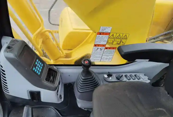 Used 30 ton good quality Komatsu PC300-7 original Japan excavator in cheap price for sale - 크롤러 굴삭기 : 사진 4 Used 30 ton good quality Komatsu PC300-7 original Japan excavator in cheap price for sale - 크롤러 굴삭기 : 사진 4