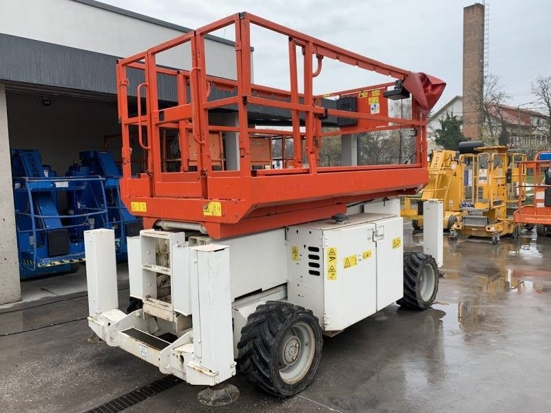 Genie GS-2669 - 10 m, 4x4, diesel - 시저 리프트 : 사진 2 Genie GS-2669 - 10 m, 4x4, diesel - 시저 리프트 : 사진 2