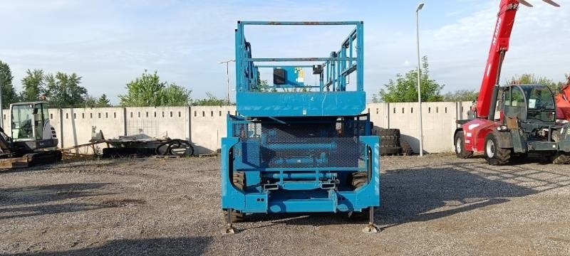 Genie GS4390 - 15,11m, diesel, 4x4 - 시저 리프트 : 사진 3 Genie GS4390 - 15,11m, diesel, 4x4 - 시저 리프트 : 사진 3