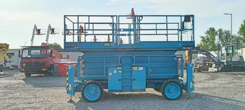 Genie GS5390 - 18m - 4x4 - Diesel - 시저 리프트 : 사진 5 Genie GS5390 - 18m - 4x4 - Diesel - 시저 리프트 : 사진 5