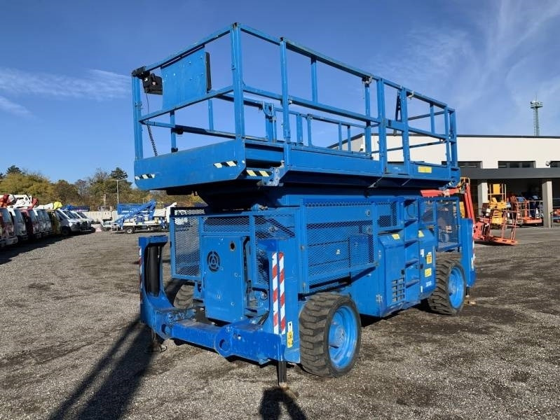 시저 리프트 Genie GS5390 - 18m - 4x4 - Diesel : 사진 7