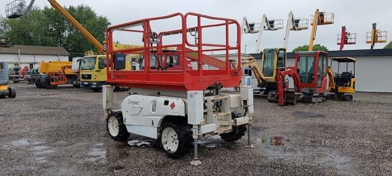 Haulotte Compact 10 DX - 4x4 - 10m - diesel - 시저 리프트 : 사진 1 Haulotte Compact 10 DX - 4x4 - 10m - diesel - 시저 리프트 : 사진 1