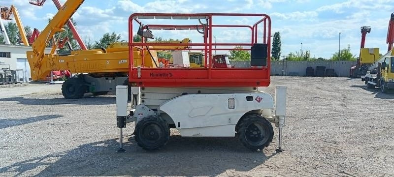 Haulotte Compact 10 DX - 4x4 - 10m - diesel - 시저 리프트 : 사진 5 Haulotte Compact 10 DX - 4x4 - 10m - diesel - 시저 리프트 : 사진 5