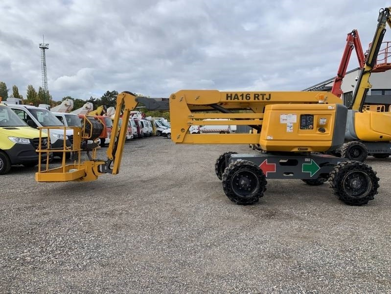 Haulotte HA16RTJ - 16m, 4x4x4, diesel - 관절 붐 : 사진 5 Haulotte HA16RTJ - 16m, 4x4x4, diesel - 관절 붐 : 사진 5