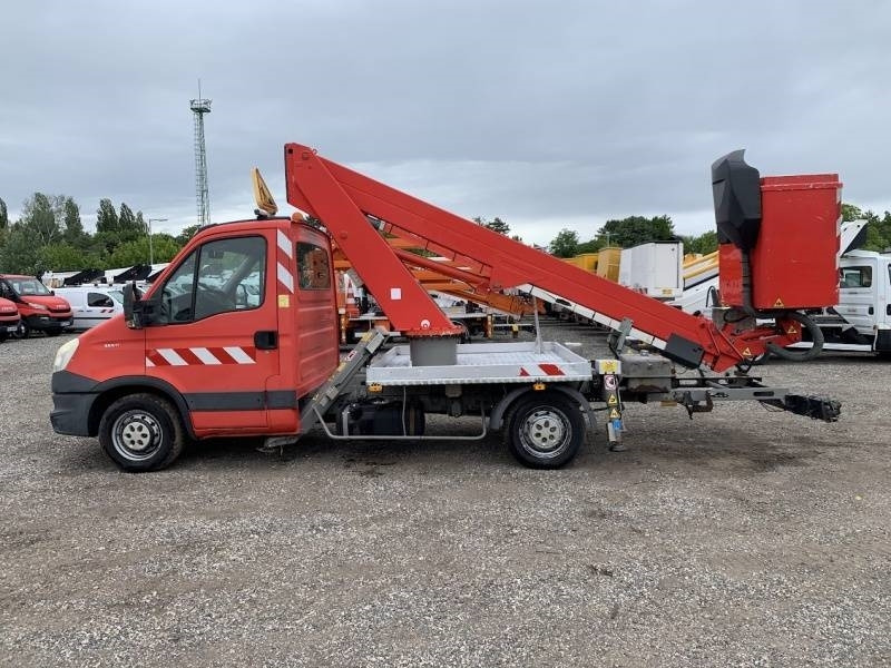 Iveco Daily GSR E179T - 17,1m - 200 kg - 트럭 탑재 고가작업 플랫폼 : 사진 5 Iveco Daily GSR E179T - 17,1m - 200 kg - 트럭 탑재 고가작업 플랫폼 : 사진 5