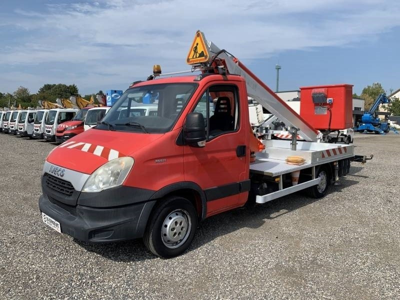 Iveco Daily Multitel 160 ALU DS - 16m - 트럭 탑재 고가작업 플랫폼 : 사진 2 Iveco Daily Multitel 160 ALU DS - 16m - 트럭 탑재 고가작업 플랫폼 : 사진 2