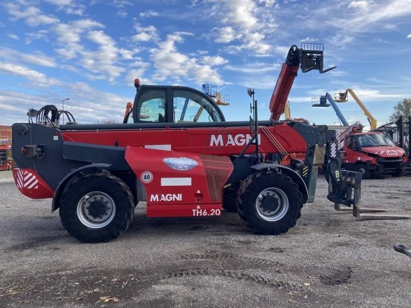 텔레스코픽 핸들러 Magni TH 6.20-D/C - 19,2m - 6t - 4x4x4 : 사진 6