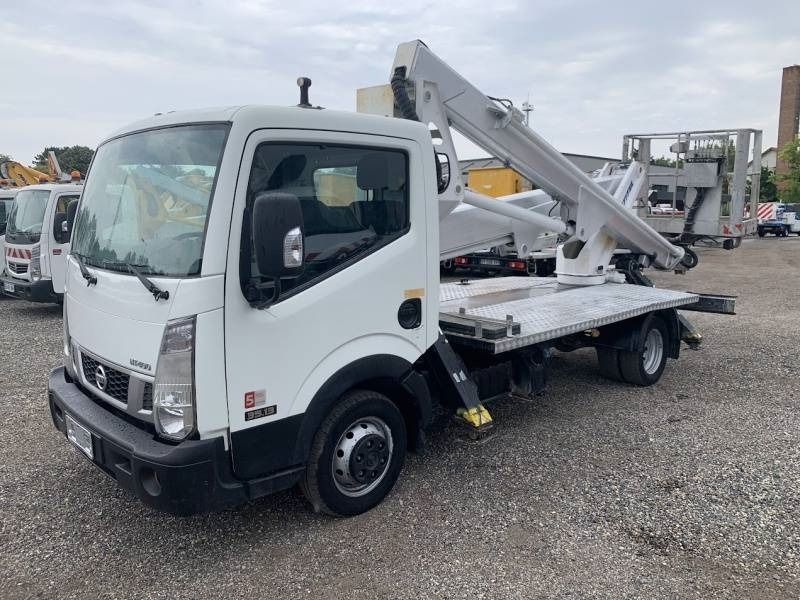 Nissan Cabstar Multitel HX195 - 19,5m - 트럭 탑재 고가작업 플랫폼 : 사진 2 Nissan Cabstar Multitel HX195 - 19,5m - 트럭 탑재 고가작업 플랫폼 : 사진 2