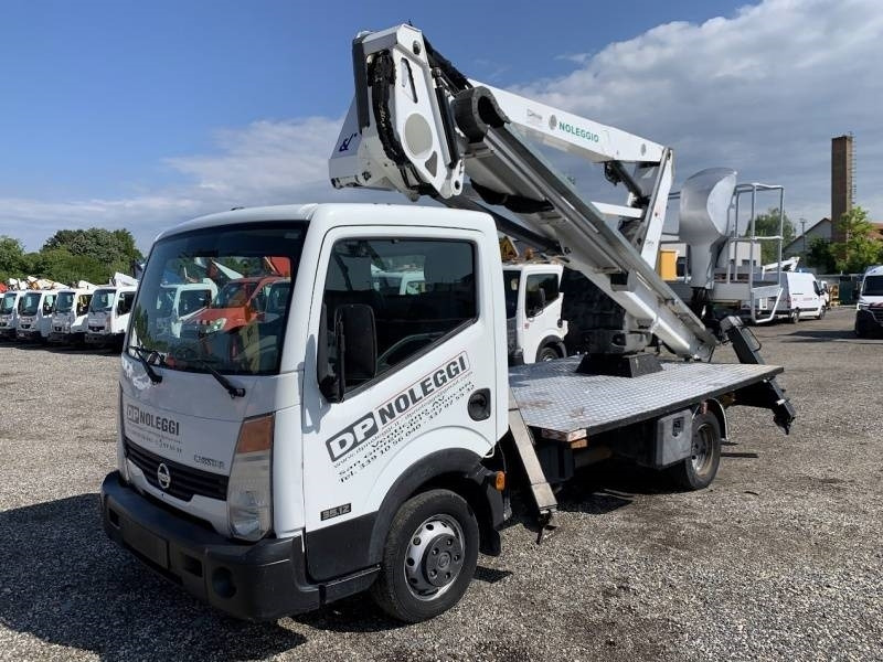 Nissan Cabstar Oil&Steel Snake 189 - 18 m - 트럭 탑재 고가작업 플랫폼 : 사진 2 Nissan Cabstar Oil&Steel Snake 189 - 18 m - 트럭 탑재 고가작업 플랫폼 : 사진 2