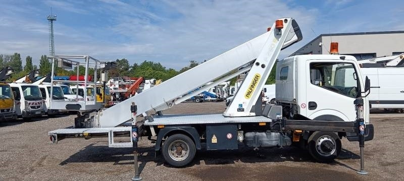 Nissan Cabstar Palfinger P260B - 25,6 m - 230 kg  - 트럭 탑재 고가작업 플랫폼 : 사진 4 Nissan Cabstar Palfinger P260B - 25,6 m - 230 kg  - 트럭 탑재 고가작업 플랫폼 : 사진 4