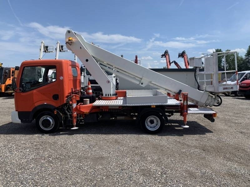 Nissan Cabstar Ruthmann-Steiger TB220 - 22,1m - 200 kg - 트럭 탑재 고가작업 플랫폼 : 사진 4 Nissan Cabstar Ruthmann-Steiger TB220 - 22,1m - 200 kg - 트럭 탑재 고가작업 플랫폼 : 사진 4