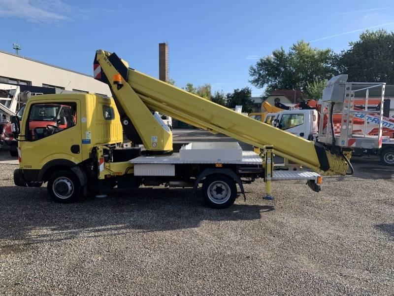 Nissan Cabstar Ruthmann TB270 - 27m - 225 kg - 트럭 탑재 고가작업 플랫폼 : 사진 4 Nissan Cabstar Ruthmann TB270 - 27m - 225 kg - 트럭 탑재 고가작업 플랫폼 : 사진 4