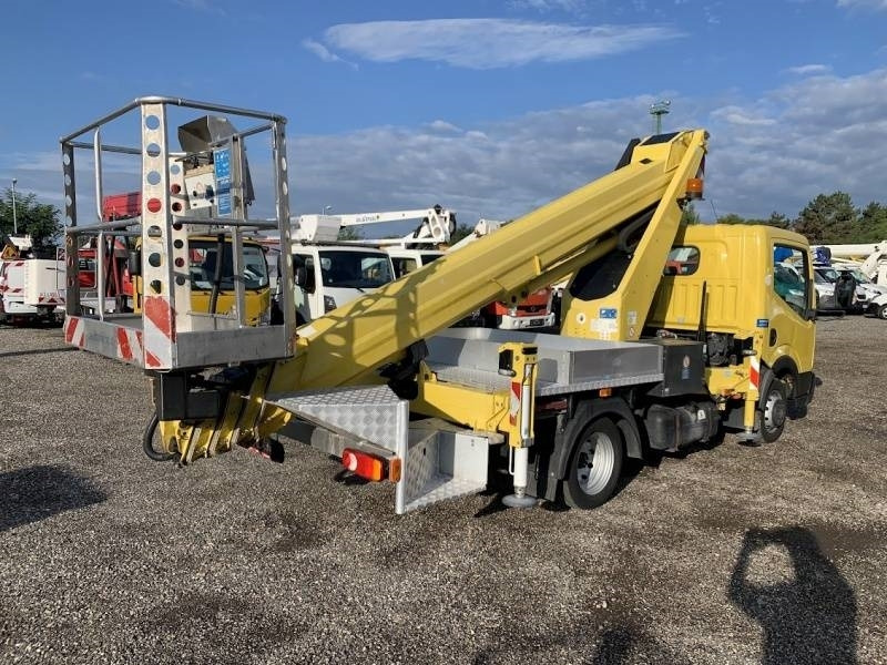 Nissan Cabstar Ruthmann TB270 - 27m - 225 kg - 트럭 탑재 고가작업 플랫폼 : 사진 5 Nissan Cabstar Ruthmann TB270 - 27m - 225 kg - 트럭 탑재 고가작업 플랫폼 : 사진 5