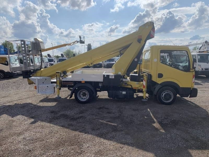 Nissan Cabstar Ruthmann TB270 - 27m - 225 kg - 트럭 탑재 고가작업 플랫폼 : 사진 4 Nissan Cabstar Ruthmann TB270 - 27m - 225 kg - 트럭 탑재 고가작업 플랫폼 : 사진 4