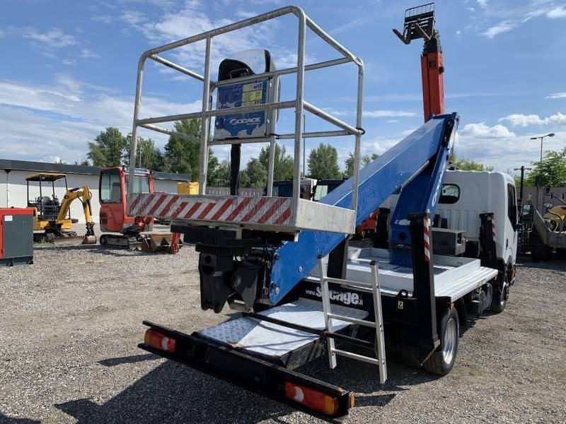 Nissan Cabstar Socage T318 - 18 m - 225 kg - 트럭 탑재 고가작업 플랫폼 : 사진 5 Nissan Cabstar Socage T318 - 18 m - 225 kg - 트럭 탑재 고가작업 플랫폼 : 사진 5