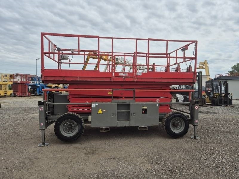 SkyJack SJ9241 - 14,5 m - 4x4 - 시저 리프트 : 사진 4 SkyJack SJ9241 - 14,5 m - 4x4 - 시저 리프트 : 사진 4