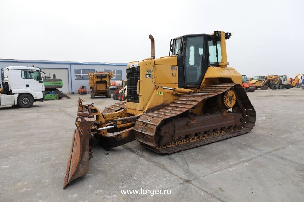 CAT D 6 N - 불도저 : 사진 4 CAT D 6 N - 불도저 : 사진 4