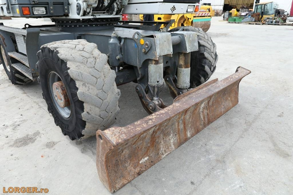 휠 굴삭기 Liebherr A 316 Litronic : 사진 7