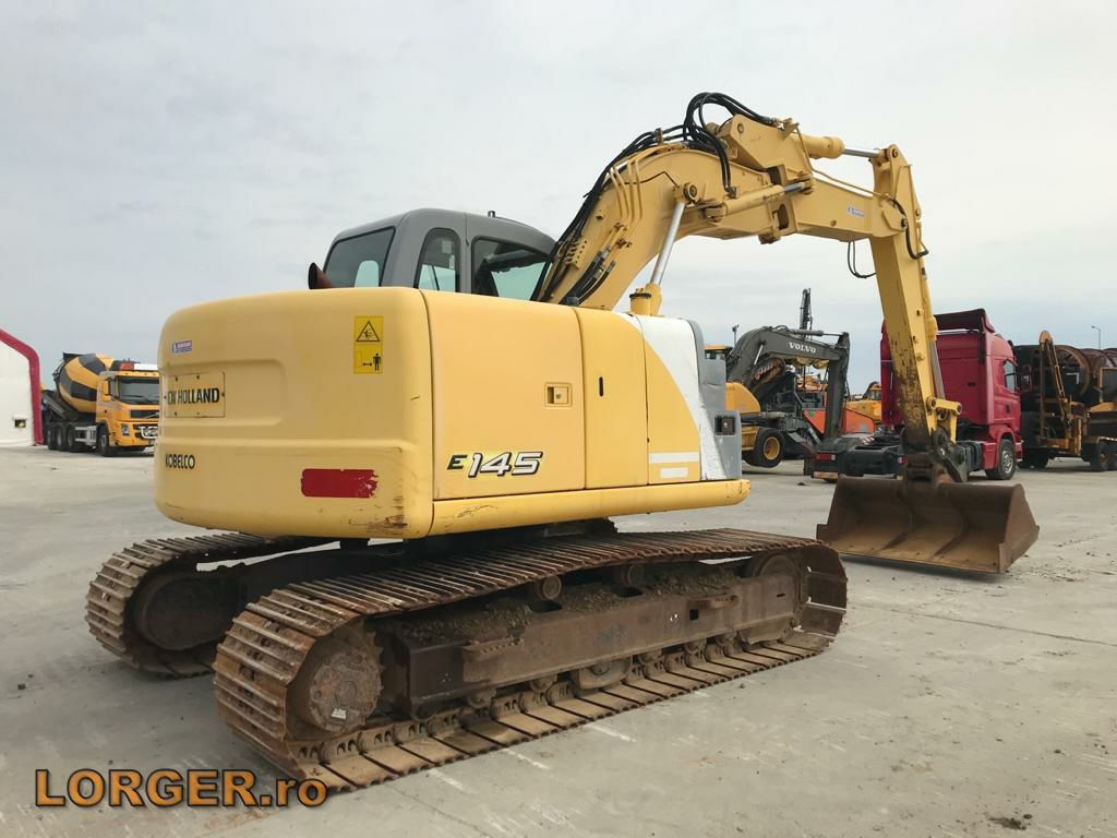 New Holland E 145 - 크롤러 굴삭기 : 사진 5 New Holland E 145 - 크롤러 굴삭기 : 사진 5
