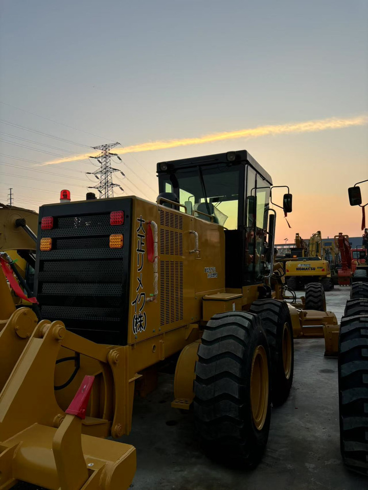 CATERPILLAR 140K - 건설기계 : 사진 4 CATERPILLAR 140K - 건설기계 : 사진 4