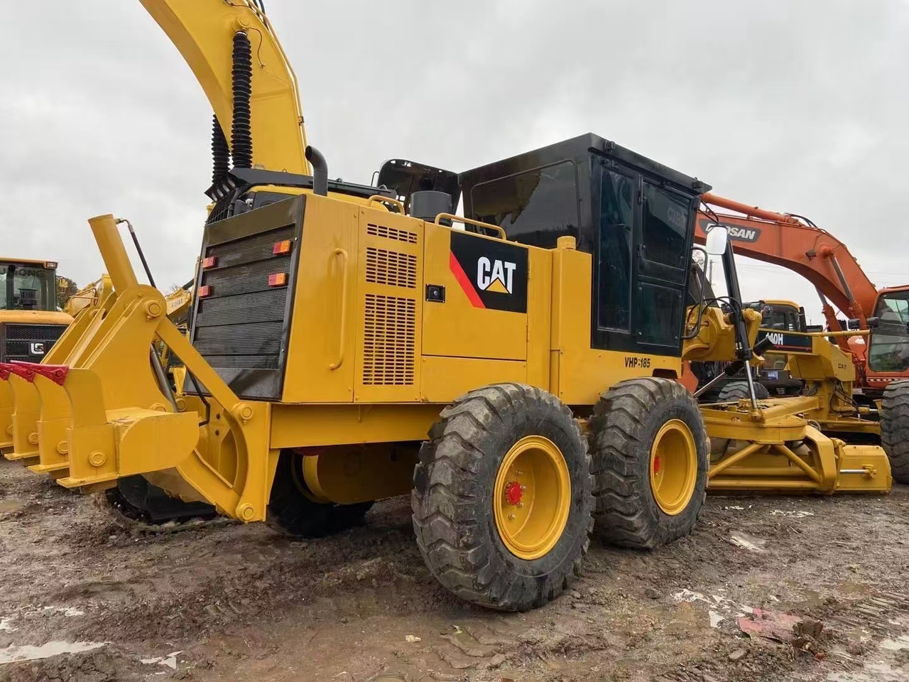 Caterpillar 140H - 그레이더 : 사진 2 Caterpillar 140H - 그레이더 : 사진 2