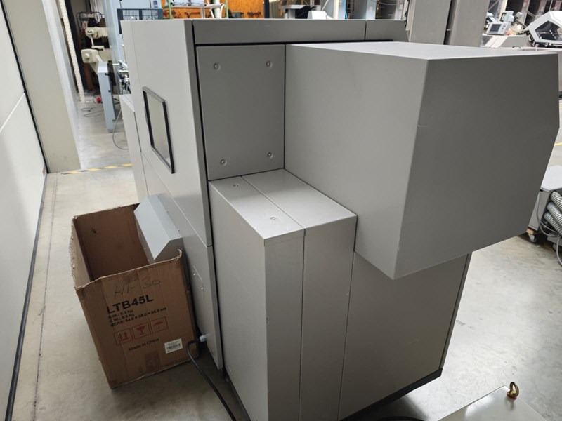 Horizon HT-30 | 2005 | 1.65 Mio - 종이 절단기 : 사진 4 Horizon HT-30 | 2005 | 1.65 Mio - 종이 절단기 : 사진 4