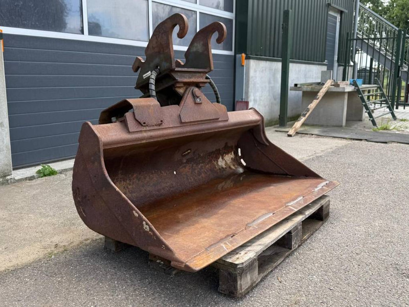 Cangini Benne CW10 Tiltbucket / kantelbak Schwenklöffel - 버킷 건설기계 용 : 사진 1 Cangini Benne CW10 Tiltbucket / kantelbak Schwenklöffel - 버킷 건설기계 용 : 사진 1