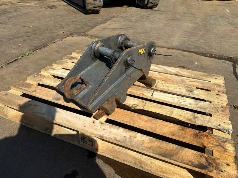 Matt Nielen CW10 quick coupler / snelwissel - 퀵 커플러 건설기계 용 : 사진 3 Matt Nielen CW10 quick coupler / snelwissel - 퀵 커플러 건설기계 용 : 사진 3