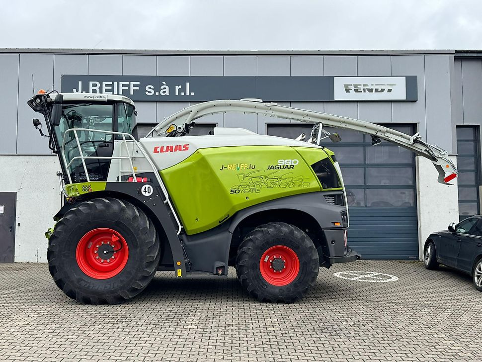 J.Reiff Sarl
Herr Stefan Neukirch - 77 Z.I in den - 견인식 목초수확기 : 사진 2 J.Reiff Sarl
Herr Stefan Neukirch - 77 Z.I in den - 견인식 목초수확기 : 사진 2