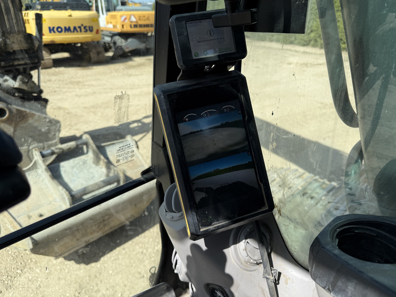 크롤러 굴삭기 Volvo EC 220 EL : 사진 35