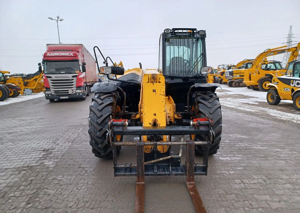 JCB 531-70 - 텔레스코픽 핸들러 : 사진 3 JCB 531-70 - 텔레스코픽 핸들러 : 사진 3