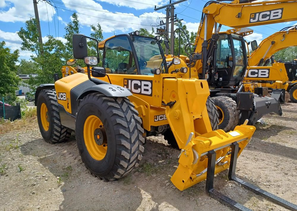 JCB 560-80 Agri Plus - 텔레스코픽 핸들러 : 사진 2 JCB 560-80 Agri Plus - 텔레스코픽 핸들러 : 사진 2