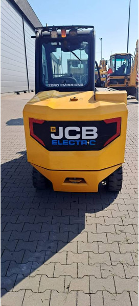 JCB TLT 30-19E 2WD - 전기 지게차 : 사진 4 JCB TLT 30-19E 2WD - 전기 지게차 : 사진 4