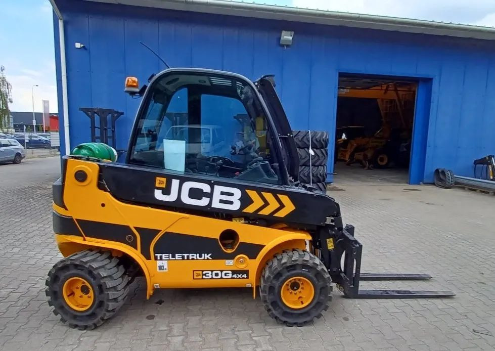 JCB TLT 30-20G 4x4 - LPG 지게차, 텔레스코픽 핸들러 : 사진 3 JCB TLT 30-20G 4x4 - LPG 지게차, 텔레스코픽 핸들러 : 사진 3
