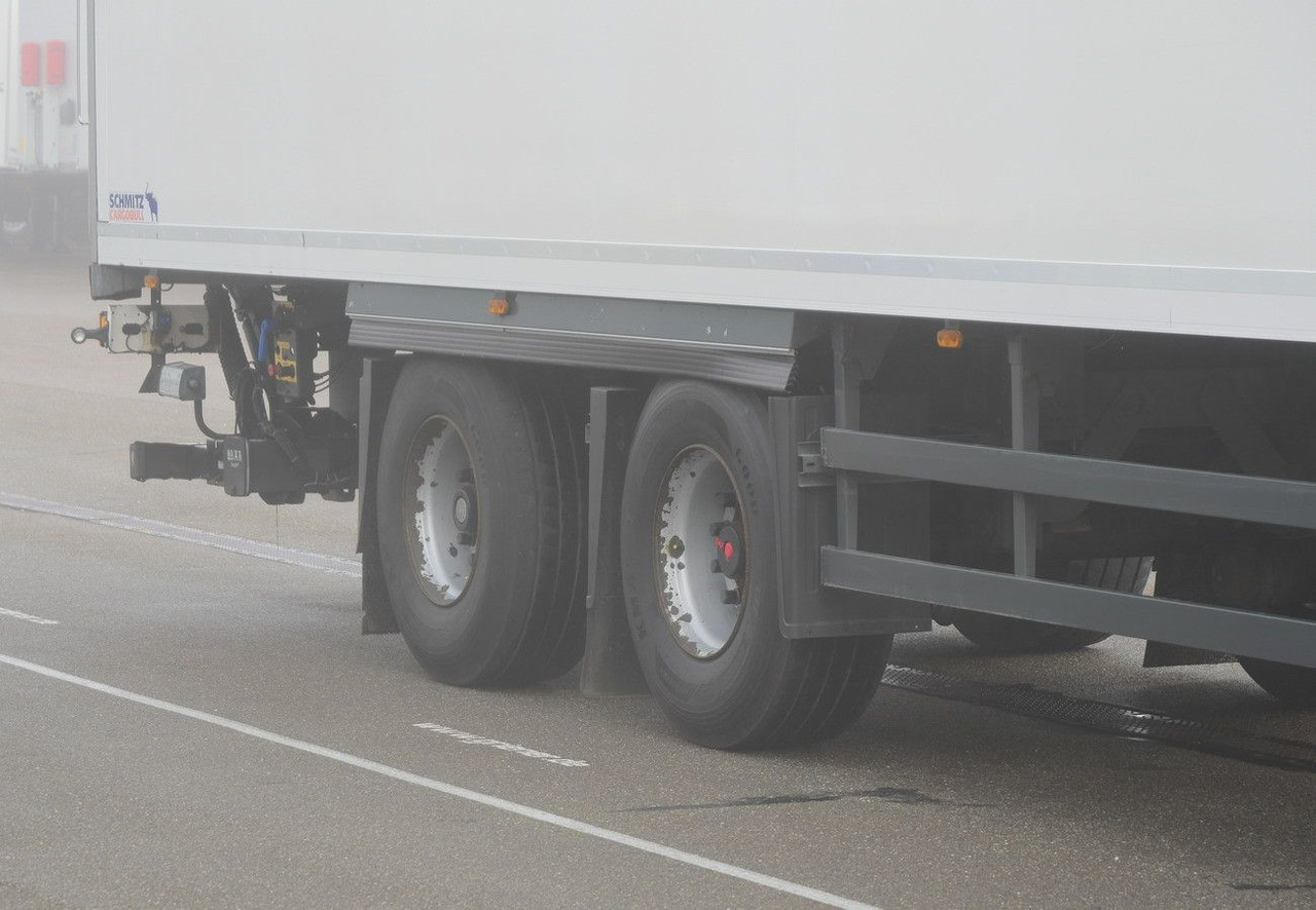 Schmitz Cargobull SKO 20 / LZG LENKACHSE /TK SLX / LBW 2000 kg - 밀폐형 박스 세미 트레일러 : 사진 5 Schmitz Cargobull SKO 20 / LZG LENKACHSE /TK SLX / LBW 2000 kg - 밀폐형 박스 세미 트레일러 : 사진 5