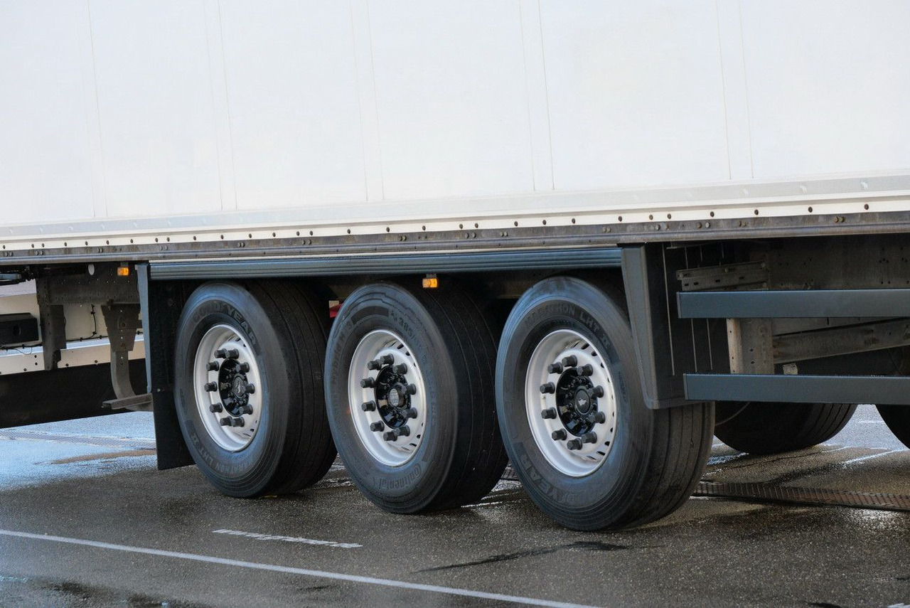 Schmitz Cargobull SKO 24/DOPPELSTOCK / ZURRLEISTE / LASI 12642 XL - 밀폐형 박스 세미 트레일러 : 사진 5 Schmitz Cargobull SKO 24/DOPPELSTOCK / ZURRLEISTE / LASI 12642 XL - 밀폐형 박스 세미 트레일러 : 사진 5