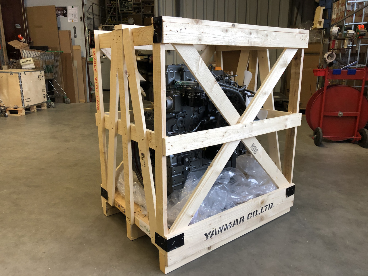 Yanmar 4TNV98 50,7kW/2500rpm - 엔진 건설기계 용 : 사진 3 Yanmar 4TNV98 50,7kW/2500rpm - 엔진 건설기계 용 : 사진 3