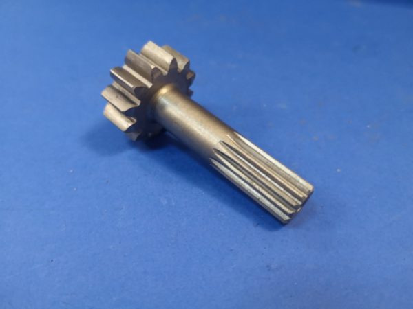 020190A / RG108-71010 Wałek silnika jazdy do Kubota KX41-3V - 유압 모터 건설기계 용 : 사진 3 020190A / RG108-71010 Wałek silnika jazdy do Kubota KX41-3V - 유압 모터 건설기계 용 : 사진 3