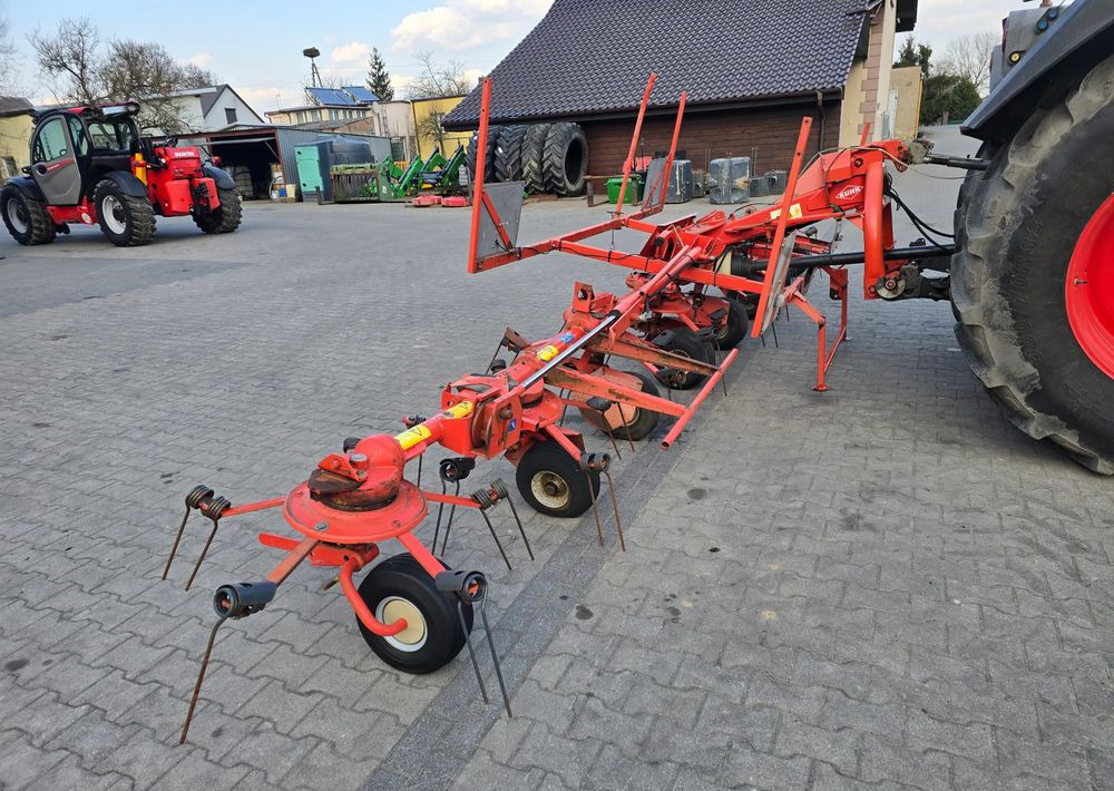Kuhn GF 7601 MH - 반전기/ 레이크 : 사진 1 Kuhn GF 7601 MH - 반전기/ 레이크 : 사진 1
